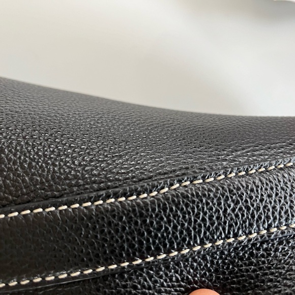 TOTEME Belted Leather Tote Bag - Picture 9 of 16